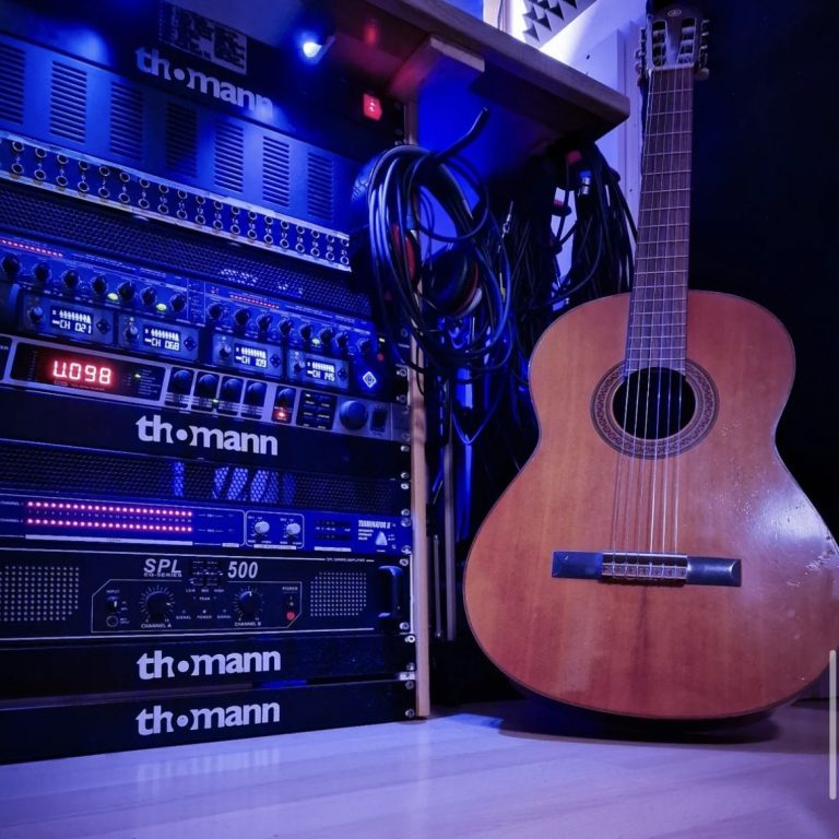 Neun Drei Studio 3